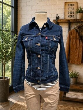 Levi's Women's Dark Blue Denim Jacket - Fitted Trucker Style - XS stretch denim